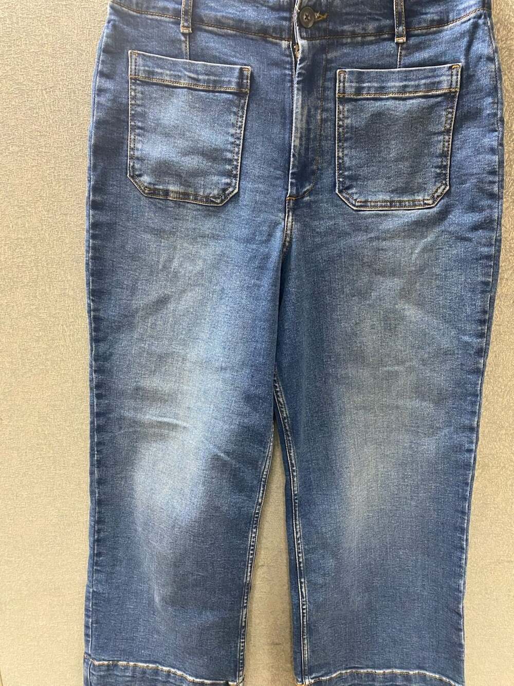 Bagatelle High-Rise Cropped Wide-Leg Blue Jeans with Front Patch Pockets